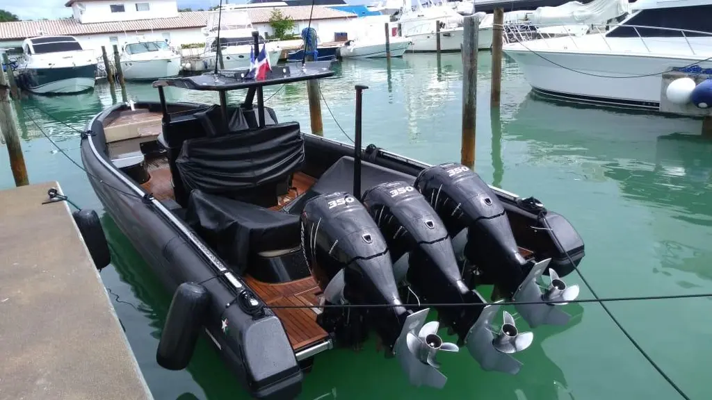 2017 Black Shiver 120 Yacht For Sale in LA ROMANA 2017 Black Shiver 120 Yacht For Sale in LA ROMANA