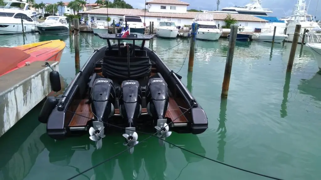 2017 Black Shiver 120 Yacht For Sale in LA ROMANA 2017 Black Shiver 120 Yacht For Sale in LA ROMANA