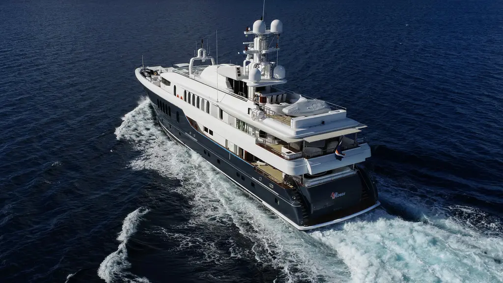 4 Roses 2004 Oceanfast Full Displacement Yacht For Sale in Fort Lauderdale FL 4 Roses 2004 Oceanfast Full Displacement Yacht For Sale in Fort Lauderdale FL