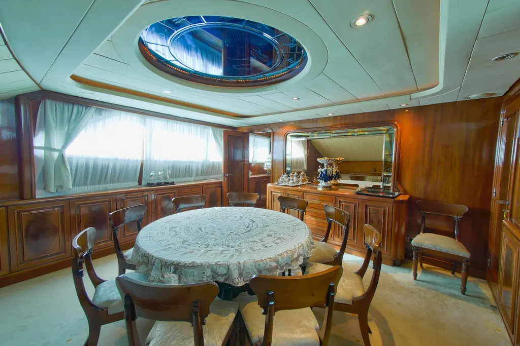 1991 De Vries Lentsch 33m Yacht For Sale in Palma 1991 De Vries Lentsch 33m Yacht For Sale in Palma