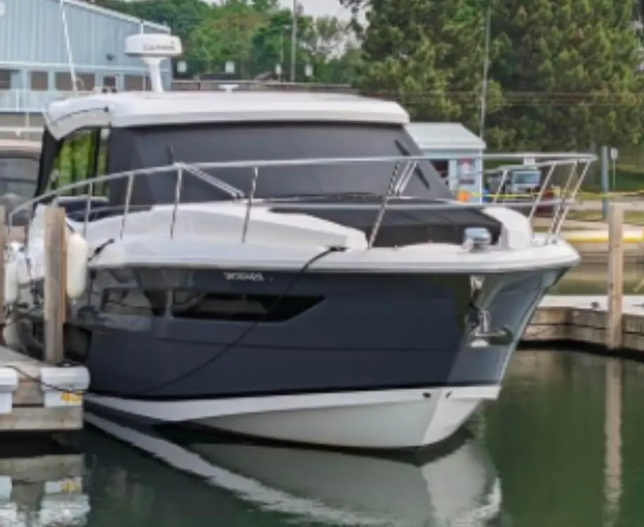 2022 Regal 38 Grand Coupe 2022 Regal 38 GRAND COUPE Yacht For Sale in Harrow ON