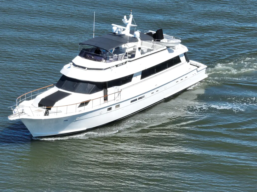 GENTLE BEN 1989 Hatteras 80 Cockpit Motor Yacht Yacht For Sale in Virginia Beach VA GENTLE BEN 1989 Hatteras 80 Cockpit Motor Yacht Yacht For Sale in Virginia Beach VA