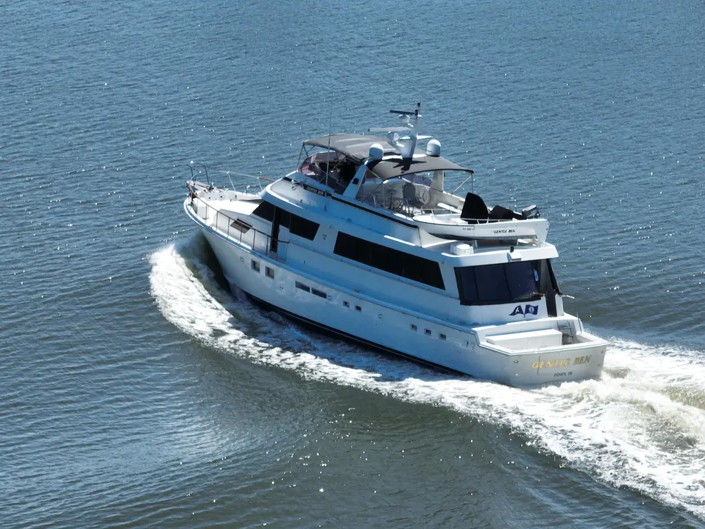 GENTLE BEN 1989 Hatteras 80 Cockpit Motor Yacht Yacht For Sale in Virginia Beach VA GENTLE BEN 1989 Hatteras 80 Cockpit Motor Yacht Yacht For Sale in Virginia Beach VA