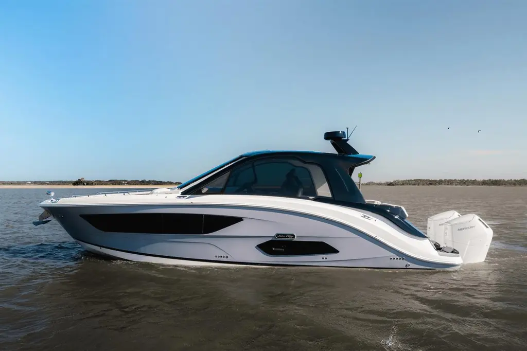 2023 Sea Ray Sundancer 370 Outboard Yacht For Sale in Charleston SC 2023 Sea Ray Sundancer 370 Outboard Yacht For Sale in Charleston SC