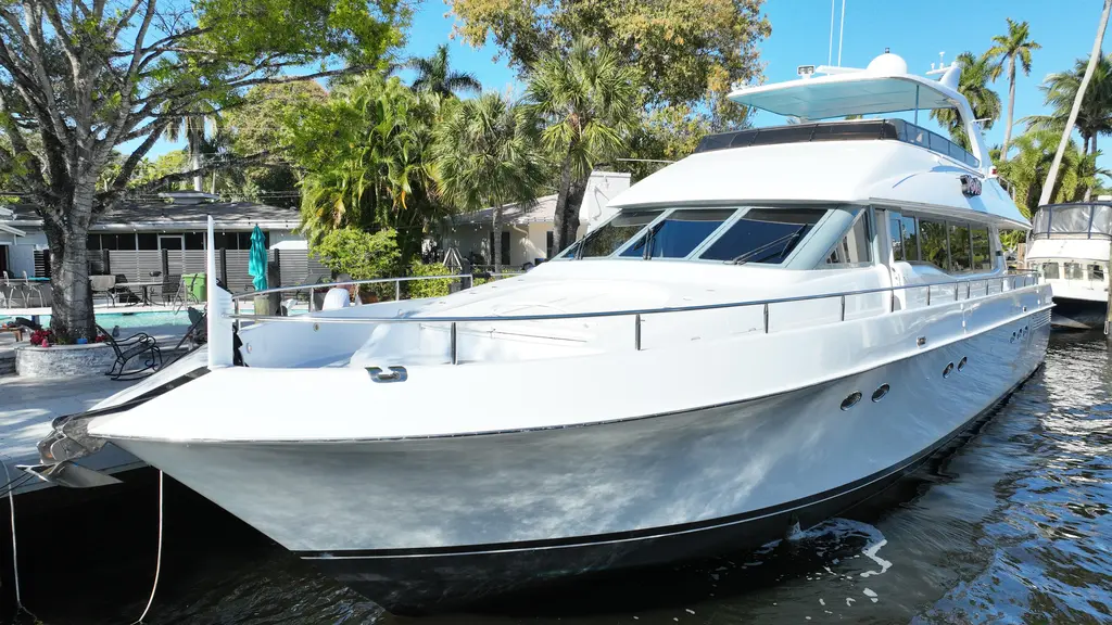YOLO 1994 Lazzara Yachts 76 Lazzara motor yacht Yacht For Sale in Fort Lauderdale FL YOLO 1994 Lazzara Yachts 76 Lazzara motor yacht Yacht For Sale in Fort Lauderdale FL