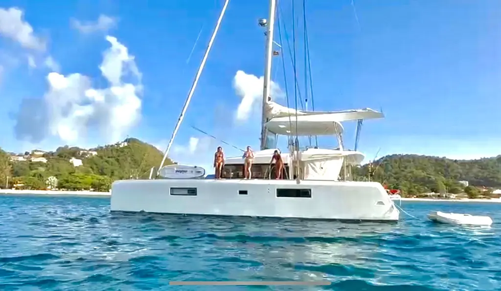Amea 2014 Lagoon 52 F Yacht For Sale in Grenada 