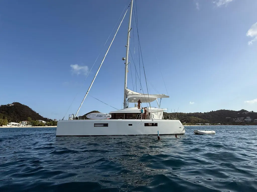 Amea 2014 Lagoon 52 F Yacht For Sale in Grenada 