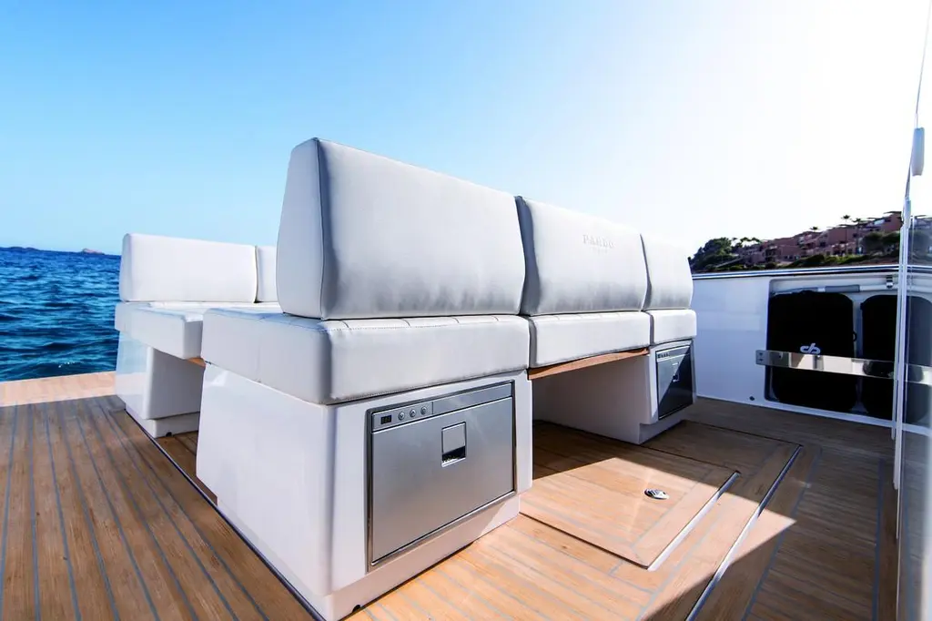 CAPRITTI 2019 Pardo Yachts 38 Yacht For Sale in Cannes 04 CAPRITTI 2019 Pardo Yachts 38 Yacht For Sale in Cannes 04