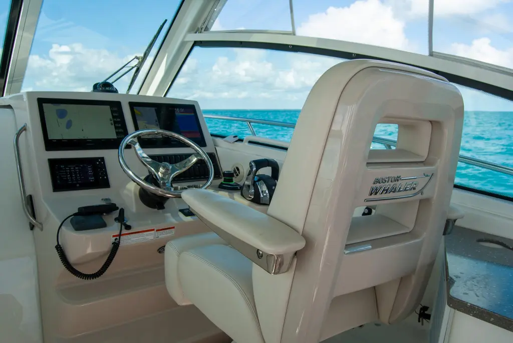 2021 Boston Whaler 345 Conquest Yacht For Sale in Key Largo FL 2021 Boston Whaler 345 Conquest Yacht For Sale in Key Largo FL