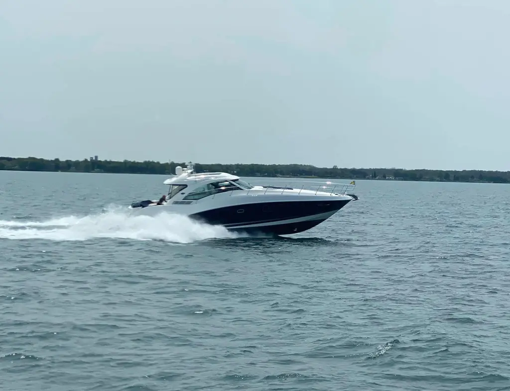 MULTIPLE CHOICES 2009 Sea Ray 55 Sundancer Yacht For Sale in Catawba Island OH MULTIPLE CHOICES 2009 Sea Ray 55 Sundancer Yacht For Sale in Catawba Island OH