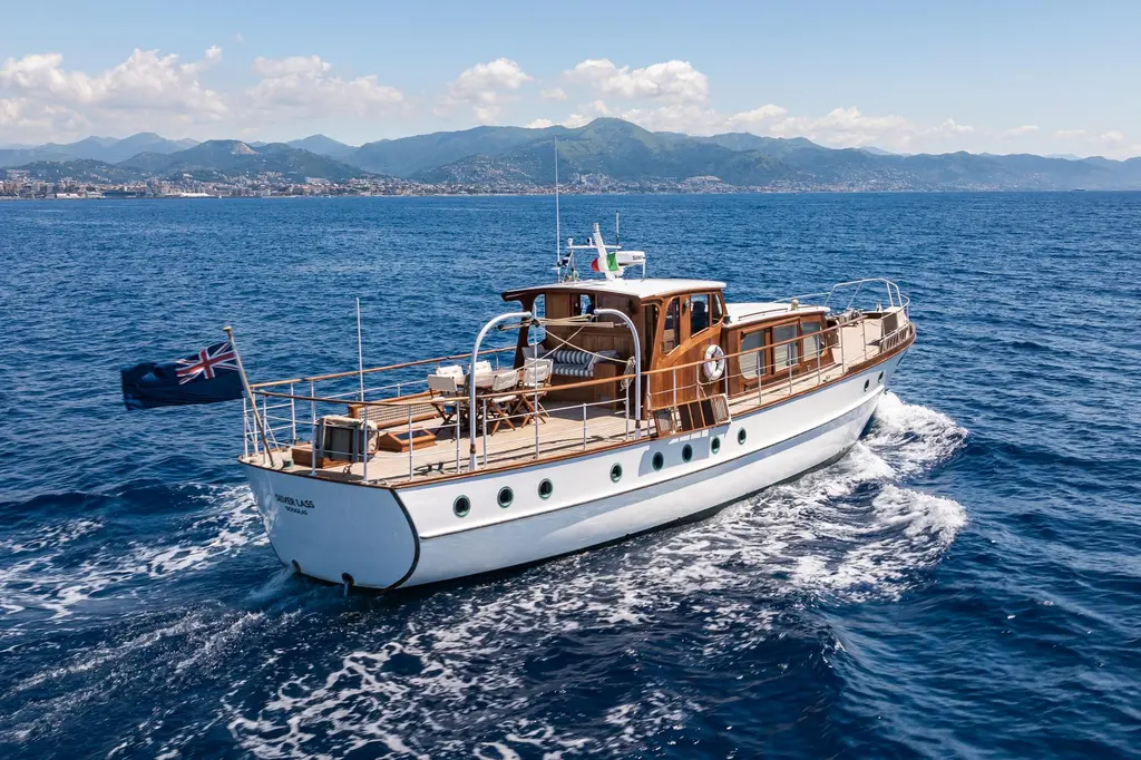 SILVER LASS 1961 Silver James A Silver Yacht For Sale in Genova IT-GE SILVER LASS 1961 Silver James A Silver Yacht For Sale in Genova IT-GE