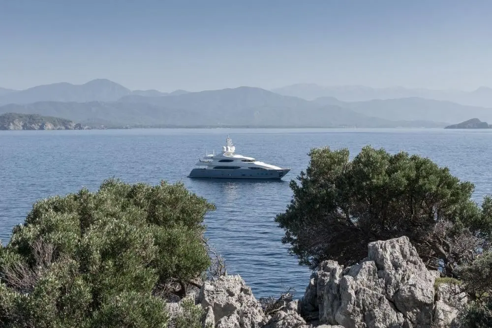 2009 CRN 129 Yacht For Sale in İstanbul 2009 CRN 129 Yacht For Sale in İstanbul