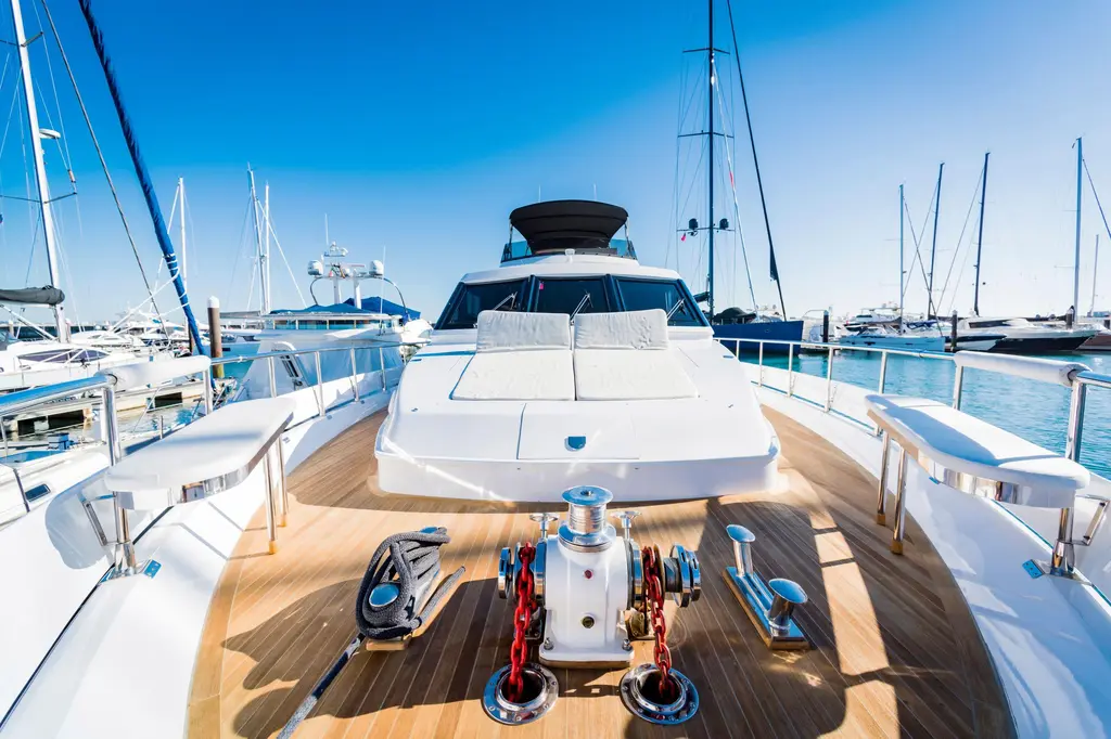 1987 Versilcraft FALCON 82 Yacht For Sale in Cascais 1987 Versilcraft FALCON 82 Yacht For Sale in Cascais