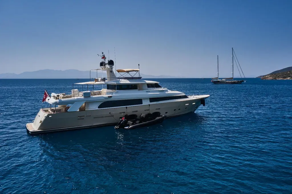 2010 Custom Line Navetta 33 Yacht For Sale in Istanbul 2010 Custom Line Navetta 33 Yacht For Sale in Istanbul