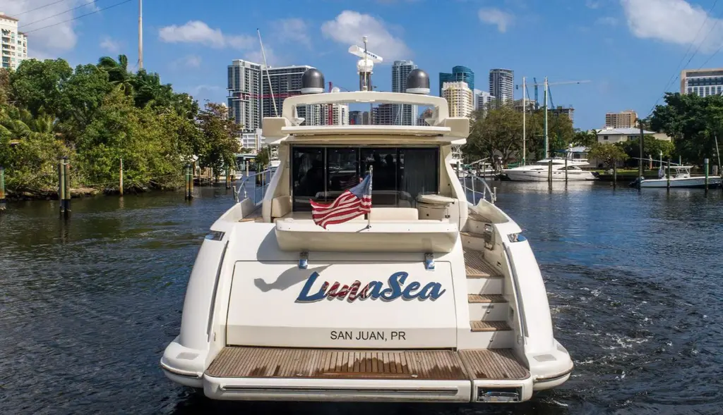 Lunsea 2005 Azimut 68S Yacht For Sale in Tampa FL Lunsea 2005 Azimut 68S Yacht For Sale in Tampa FL