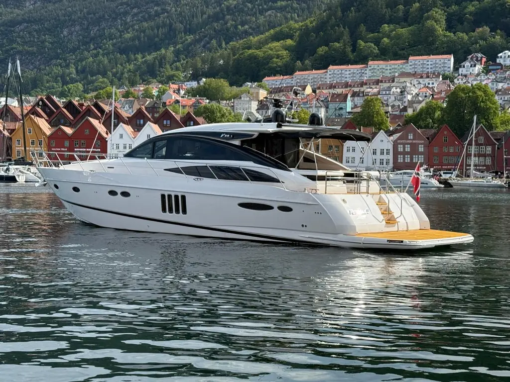 2009 Princess V65 Yacht For Sale in Bergen 2009 Princess V65 Yacht For Sale in Bergen