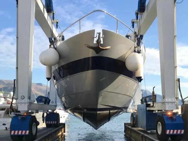 2005 Pershing 76 Yacht For Sale in Gaeta IT-LT 2005 Pershing 76 Yacht For Sale in Gaeta IT-LT