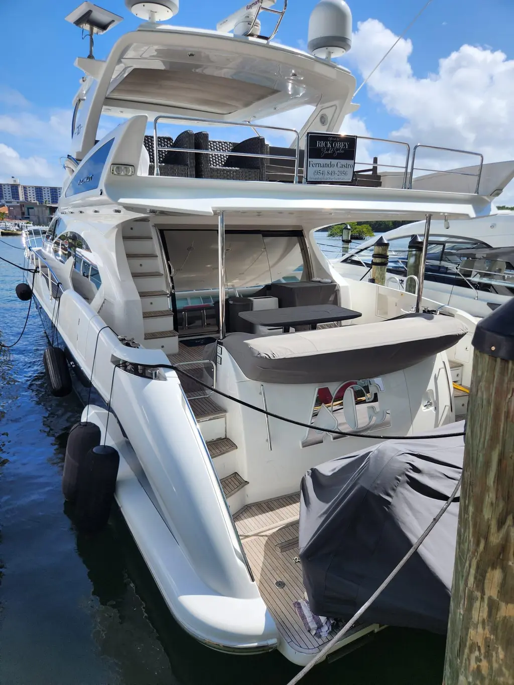 2014 Azimut Flybridge Yacht For Sale in Sunny Isles Beach FL 2014 Azimut Flybridge Yacht For Sale in Sunny Isles Beach FL