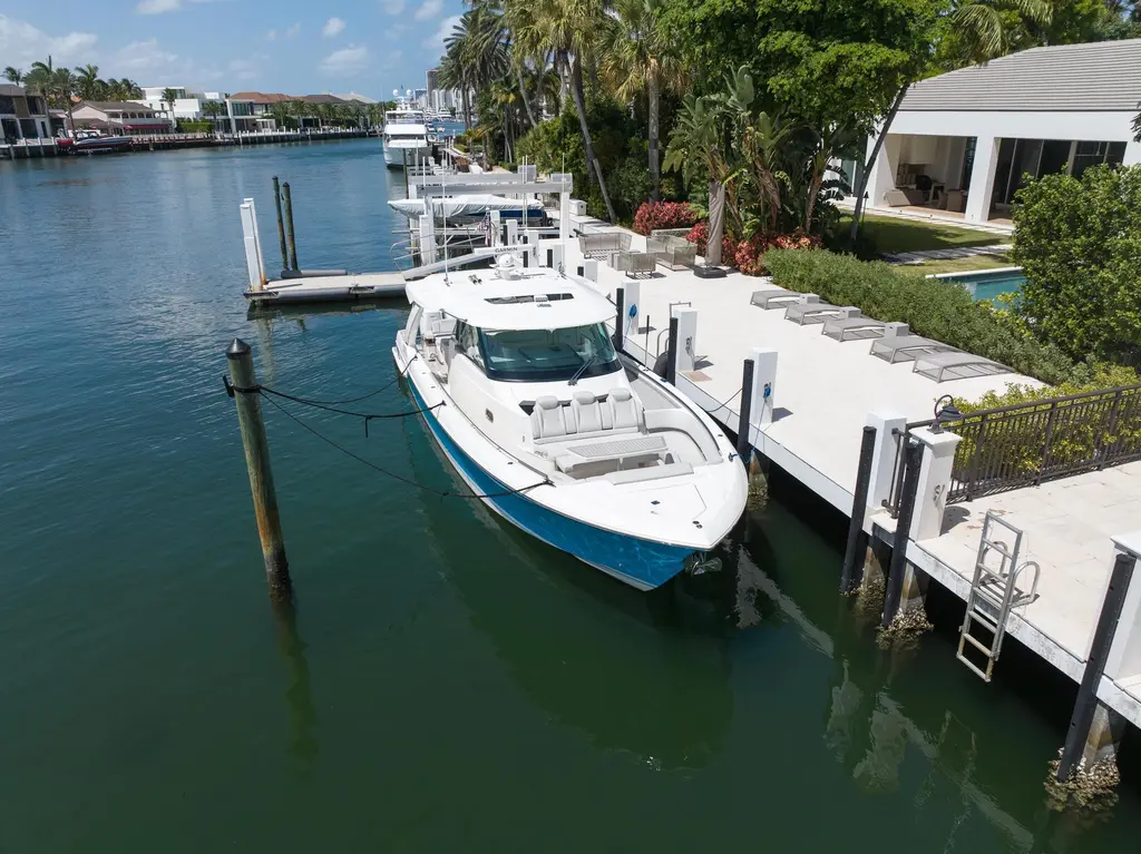 2023 Tiara Yachts 48 LS Yacht For Sale in Fort Lauderdale FL 2023 Tiara Yachts 48 LS Yacht For Sale in Fort Lauderdale FL