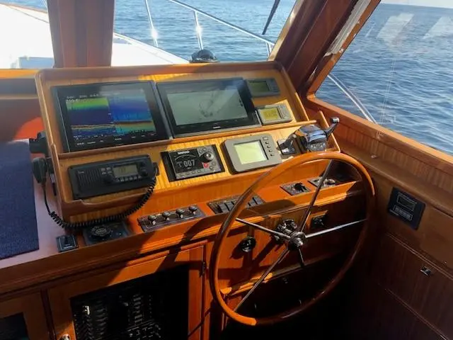 MOSES 2003 Lyman-Morse Wesmac Sportfish Cruiser Yacht For Sale in Southport ME MOSES 2003 Lyman-Morse Wesmac Sportfish Cruiser Yacht For Sale in Southport ME