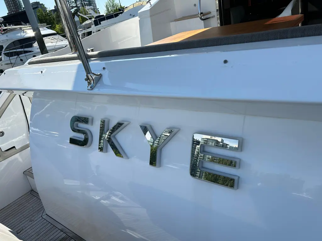 SKYE 2019 Azimut Fly 50 Yacht For Sale in Vancouver BC SKYE 2019 Azimut Fly 50 Yacht For Sale in Vancouver BC
