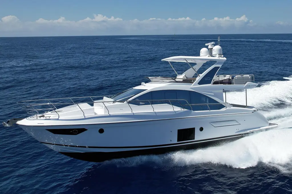 SKYE 2019 Azimut Fly 50 Yacht For Sale in Vancouver BC SKYE 2019 Azimut Fly 50 Yacht For Sale in Vancouver BC