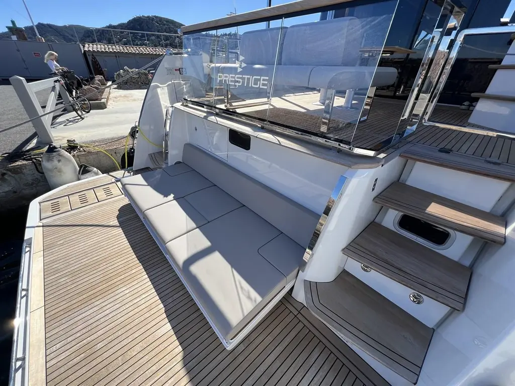 2023 Prestige X60 Yacht For Sale in JUAN LES PINS 06 2023 Prestige X60 Yacht For Sale in JUAN LES PINS 06
