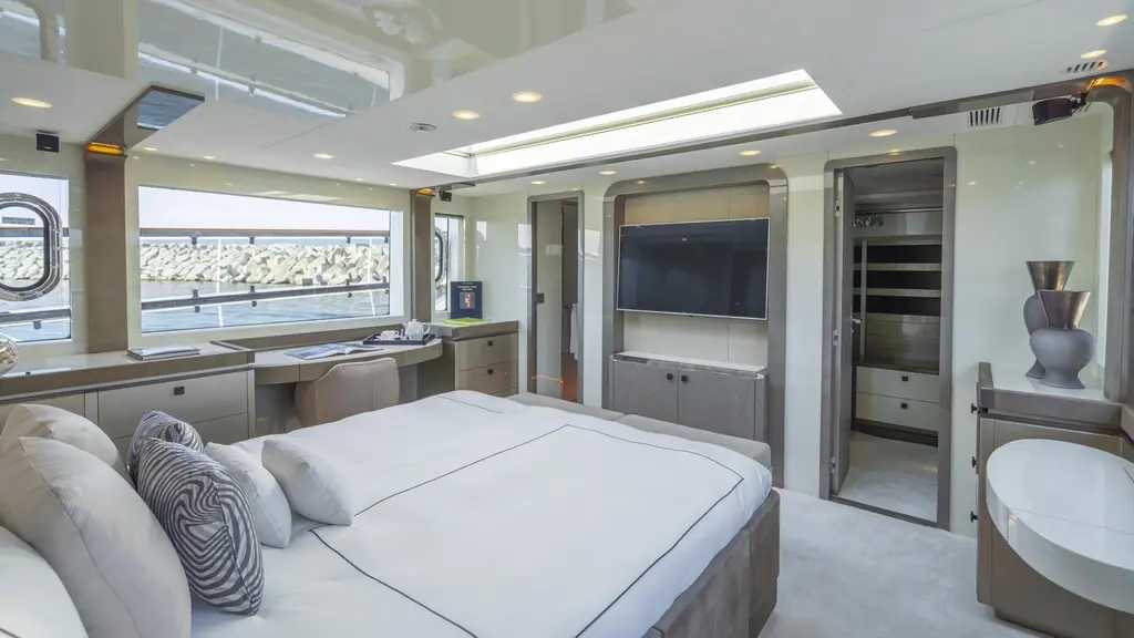 VIVALDI 2018 Monte Carlo Yachts Flybridge Yacht For Sale in Zadar VIVALDI 2018 Monte Carlo Yachts Flybridge Yacht For Sale in Zadar