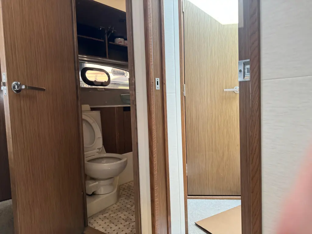 2017 Sea Ray Sundancer Yacht For Sale in Miami FL 2017 Sea Ray Sundancer Yacht For Sale in Miami FL