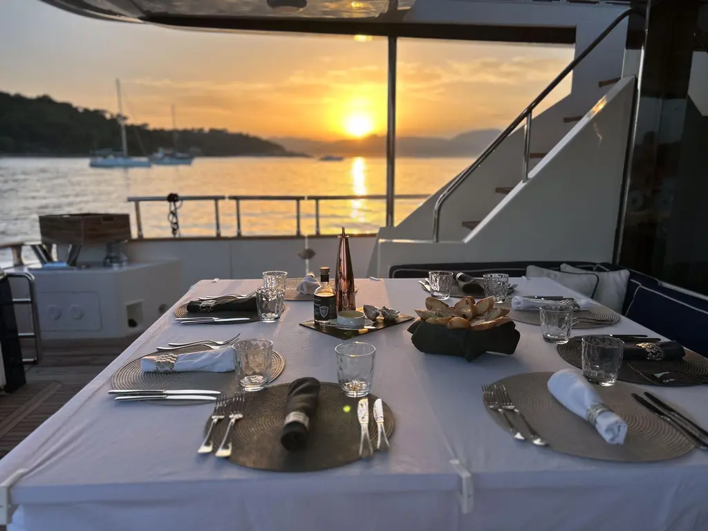 Lady Amanda 2006 2800 Yacht For Sale in Cannes Lady Amanda 2006 2800 Yacht For Sale in Cannes