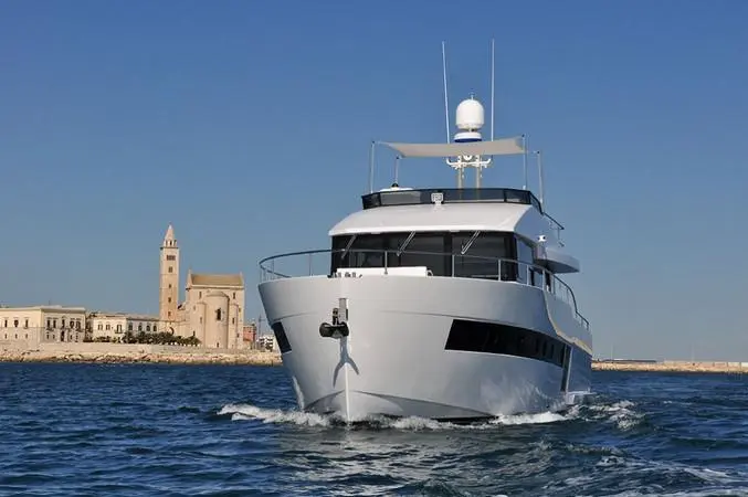 Efelide 2017 Sundeck Yachts 550 Yacht For Sale in Roma Efelide 2017 Sundeck Yachts 550 Yacht For Sale in Roma