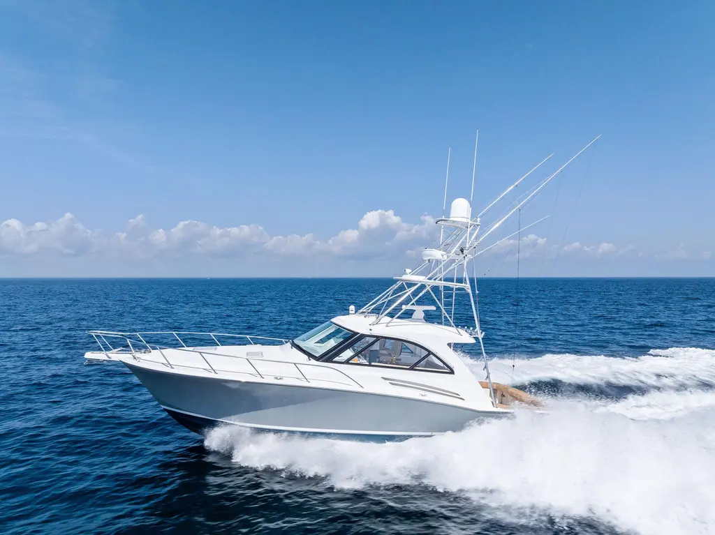 MILLING TIME 2016 Hatteras 45 Express Sportfish Yacht For Sale in Stuart FL MILLING TIME 2016 Hatteras 45 Express Sportfish Yacht For Sale in Stuart FL