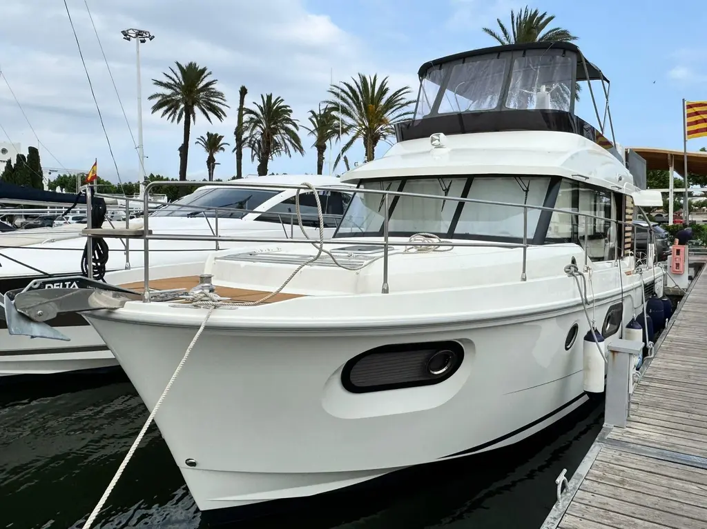 CASSIOPEE 2023 Beneteau Swift Trawler 41 Fly Yacht For Sale in Empuriabrava ES-GI
