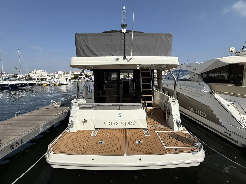 CASSIOPEE 2023 Beneteau Swift Trawler 41 Fly Yacht For Sale in Empuriabrava ES-GI