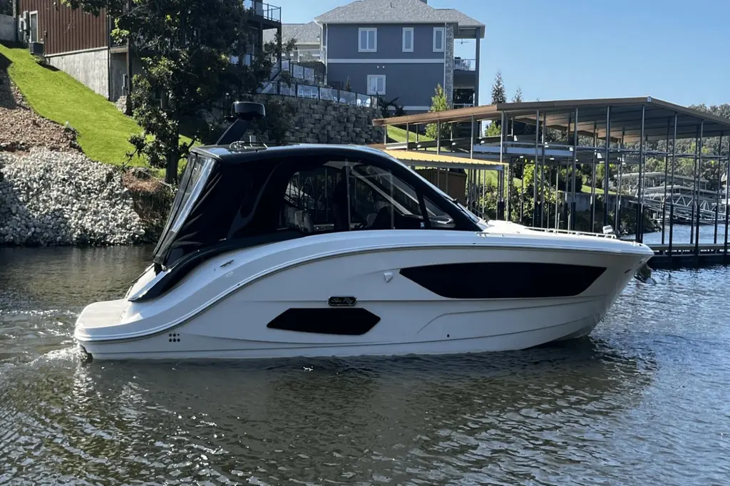 2024 Sea Ray 370 DA Yacht For Sale in Lake Ozark MO 2024 Sea Ray 370 DA Yacht For Sale in Lake Ozark MO