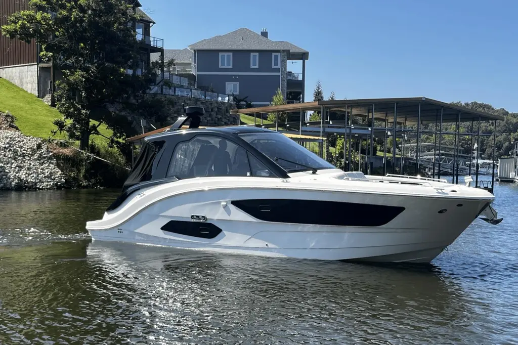 2024 Sea Ray 370 DA Yacht For Sale in Lake Ozark MO 2024 Sea Ray 370 DA Yacht For Sale in Lake Ozark MO