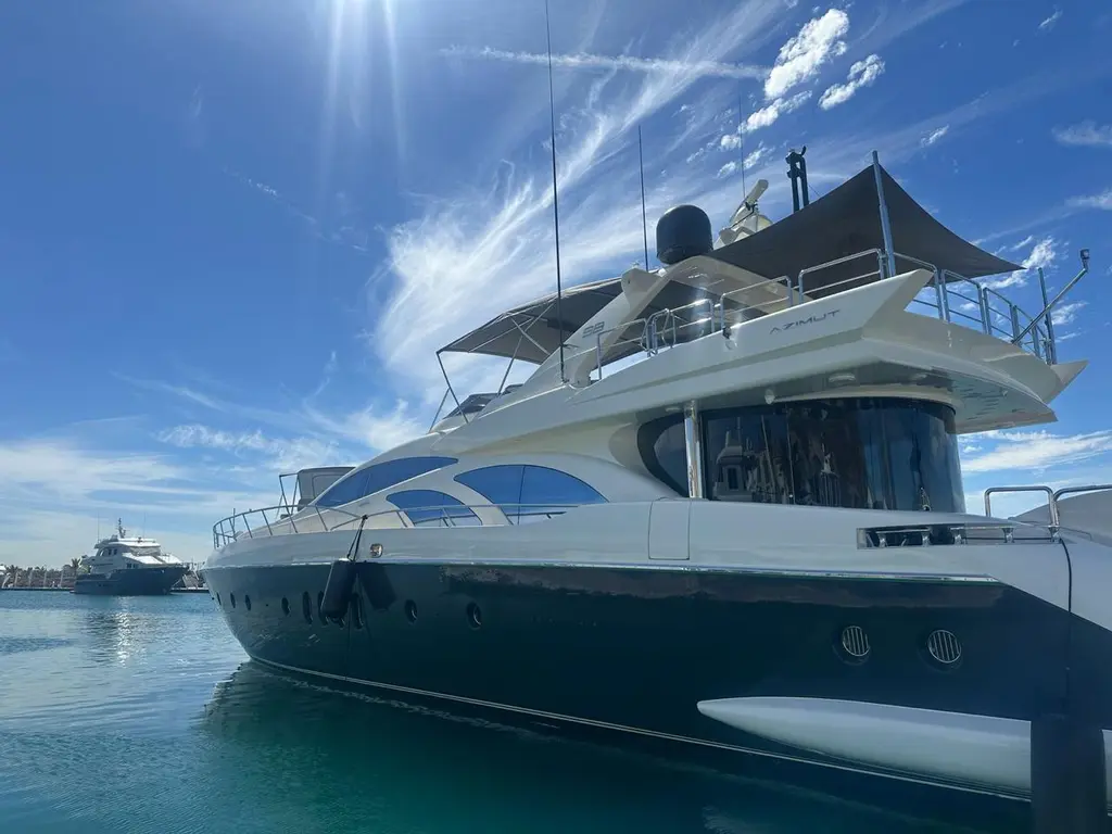 GANESHA 2003 Azimut 98 Leonardo Yacht For Sale in La Paz 
