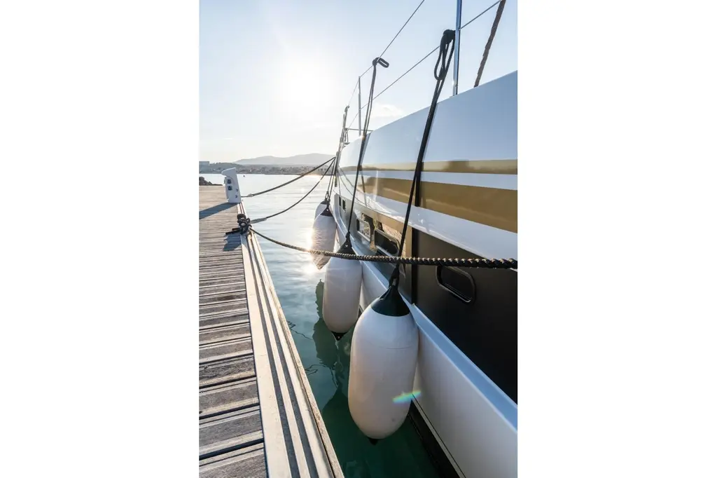 SIGNATURE BALi 54 (6+ 2 cabins) 2022 Bali 5.4. Yacht For Sale in Monaco SIGNATURE BALi 54 (6+ 2 cabins) 2022 Bali 5.4. Yacht For Sale in Monaco