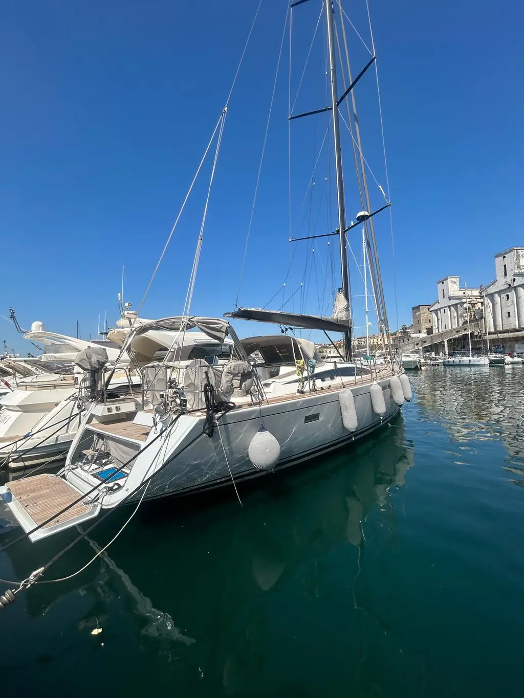 2009 CNB BORDEAUX 60 Yacht For Sale in Roma IT-RM 2009 CNB BORDEAUX 60 Yacht For Sale in Roma IT-RM