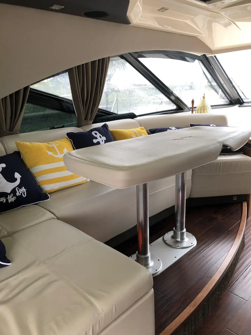 Flot d'amour xx 2014 Sea Ray Sundancer 510 Yacht For Sale in Saint-Paul-de-l'Île-aux-Noix QC Flot d'amour xx 2014 Sea Ray Sundancer 510 Yacht For Sale in Saint-Paul-de-l'Île-aux-Noix QC