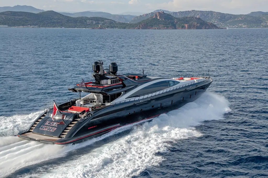 Black Legend 2017 Mangusta Mangusta 165 E Yacht For Sale in Golfe Juan Black Legend 2017 Mangusta Mangusta 165 E Yacht For Sale in Golfe Juan