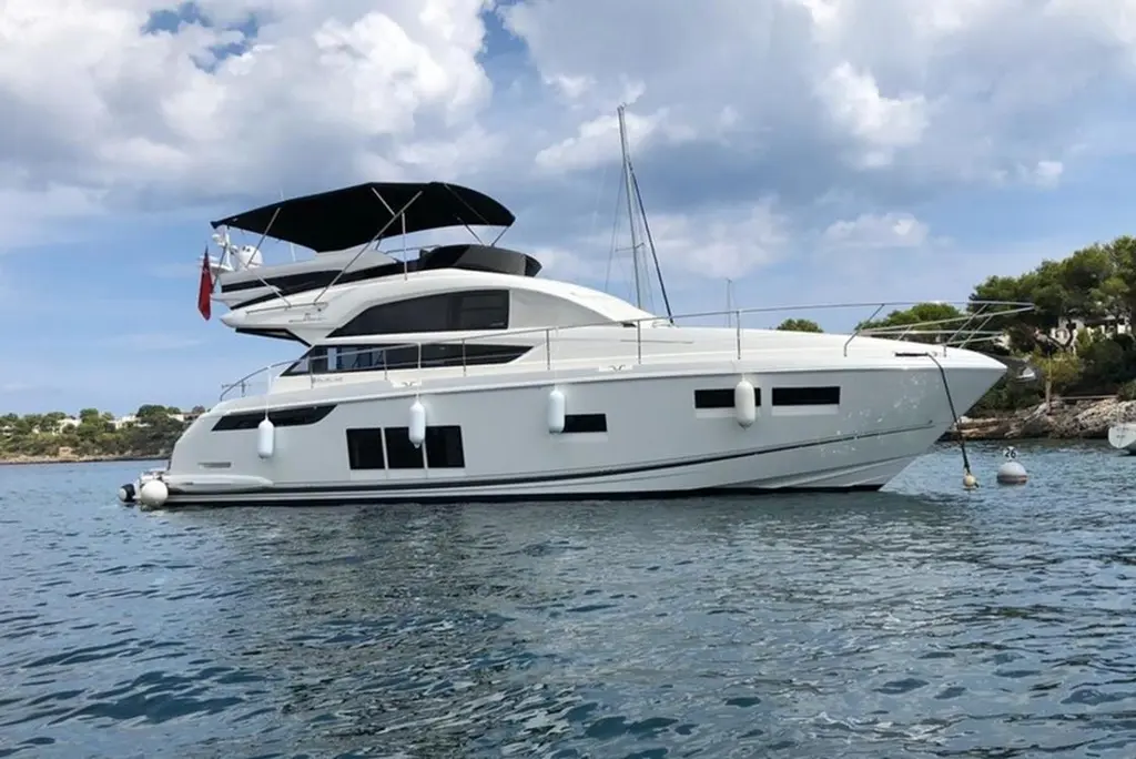 2015 Fairline Squadron 48 Yacht For Sale in İstanbul 2015 Fairline Squadron 48 Yacht For Sale in İstanbul
