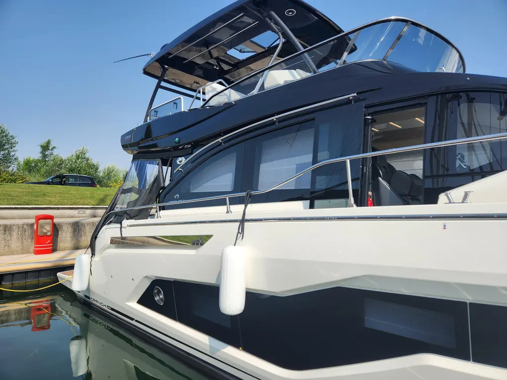 Avalon 2023 Cranchi f 52 Yacht For Sale in Corfu Guvia Marina Avalon 2023 Cranchi f 52 Yacht For Sale in Corfu Guvia Marina