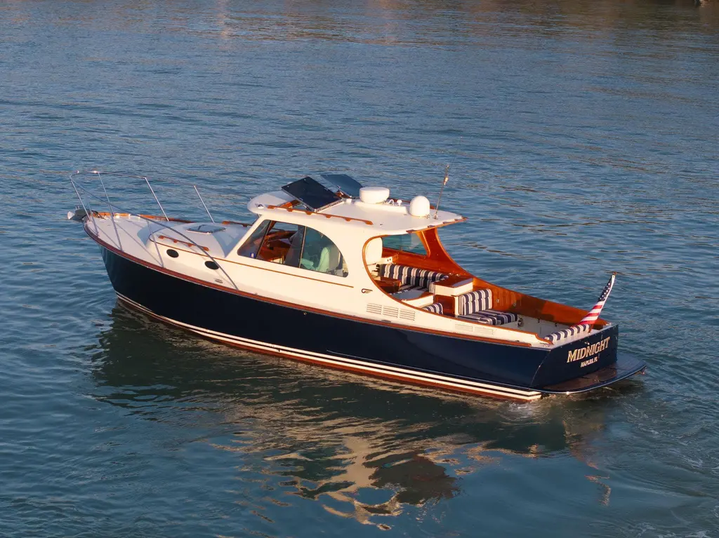 MIDNIGHT 2014 Hinckley Picnic Boat 37 MKIII Yacht For Sale in Naples FL MIDNIGHT 2014 Hinckley Picnic Boat 37 MKIII Yacht For Sale in Naples FL