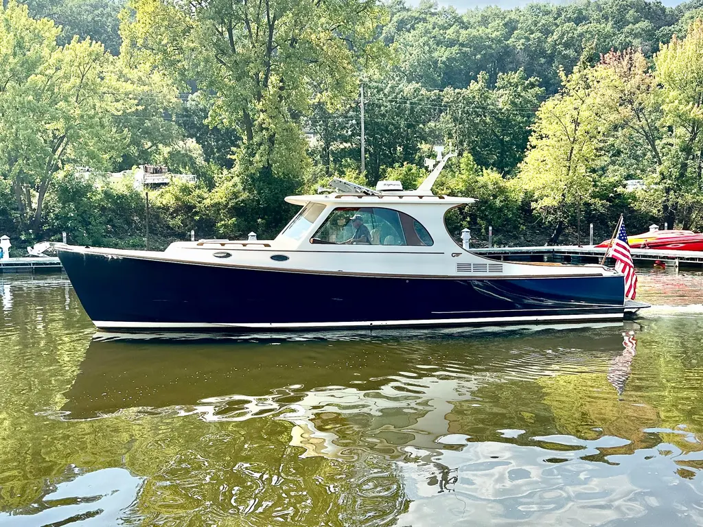 AMANTI DE GAJA 2009 Hinckley Picnic Boat 37 MKIII Yacht For Sale in Bayport MN AMANTI DE GAJA 2009 Hinckley Picnic Boat 37 MKIII Yacht For Sale in Bayport MN