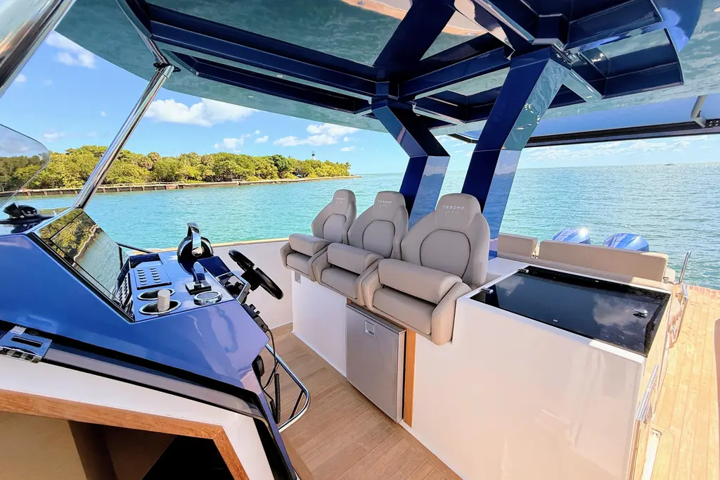 MINE 2022 Tesoro T38 Outboard Yacht For Sale in Miami FL MINE 2022 Tesoro T38 Outboard Yacht For Sale in Miami FL