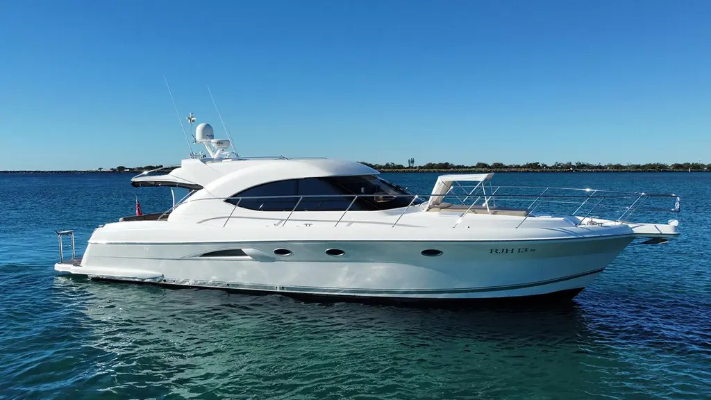 OHANA 2011 Riviera 5000 Sport Yacht Yacht For Sale in Gold Coast QLD OHANA 2011 Riviera 5000 Sport Yacht Yacht For Sale in Gold Coast QLD