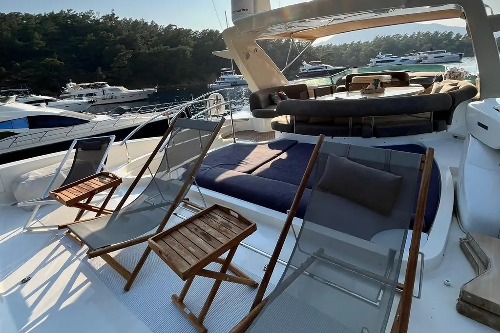 2004 Azimut 80 Yacht For Sale in ?stanbul 2004 Azimut 80 Yacht For Sale in ?stanbul