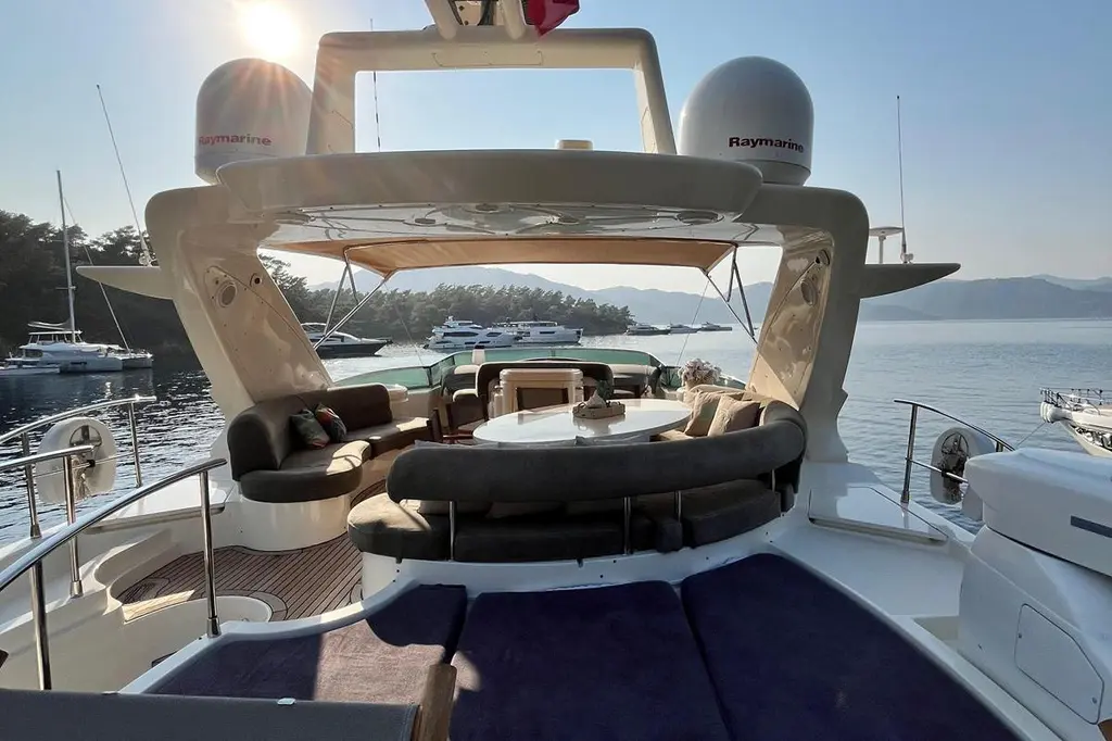 2004 Azimut 80 Yacht For Sale in ?stanbul 2004 Azimut 80 Yacht For Sale in ?stanbul
