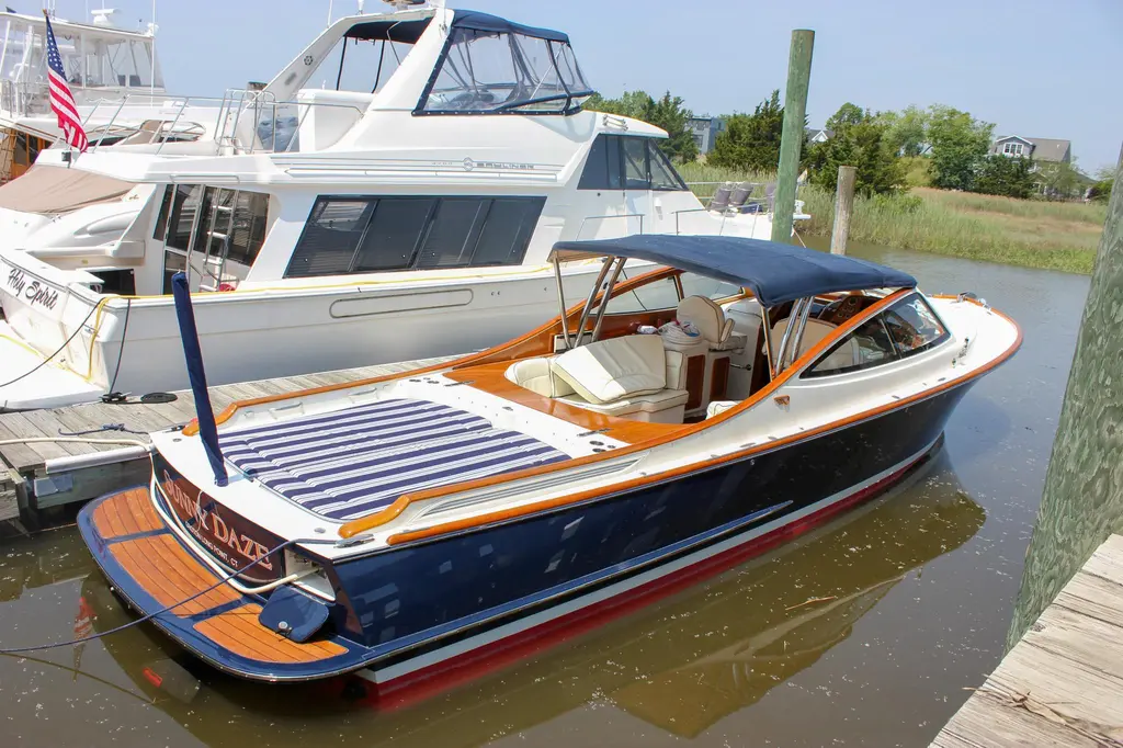 Sunny Daze 2008 Hinckley Talaria 38R Convertible Yacht For Sale in Groton CT Sunny Daze 2008 Hinckley Talaria 38R Convertible Yacht For Sale in Groton CT